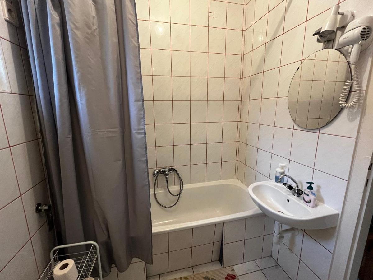 Ferienwohnung Benitta Vendégház Hajdúszoboszló Exterior foto