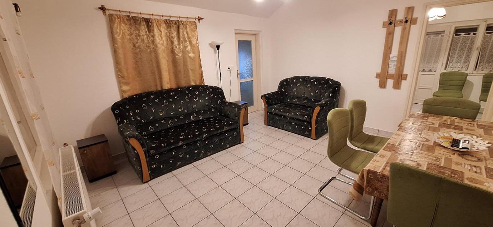 Ferienwohnung Benitta Vendégház Hajdúszoboszló Exterior foto