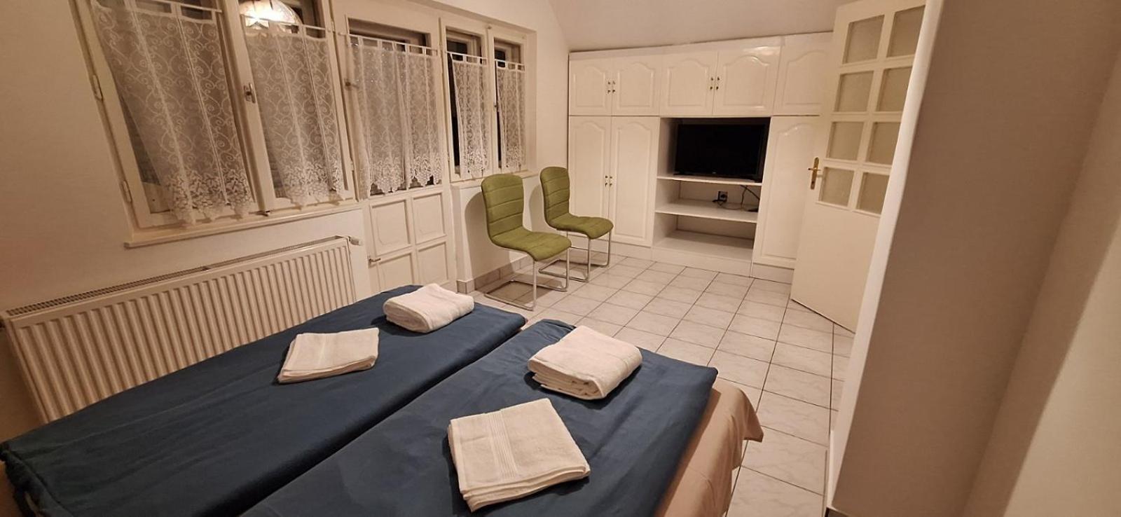Ferienwohnung Benitta Vendégház Hajdúszoboszló Exterior foto
