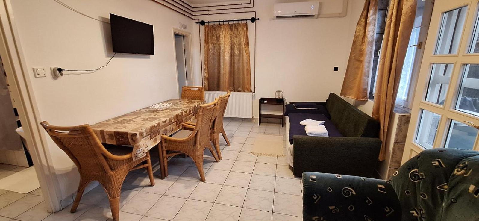 Ferienwohnung Benitta Vendégház Hajdúszoboszló Exterior foto